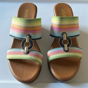 Anne Klein Hayda platform 2.5 inch wedged open toed sandals. Size 6. Look new.